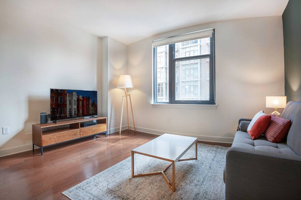 Photo of Livingroom in Mount Vernon Triangle