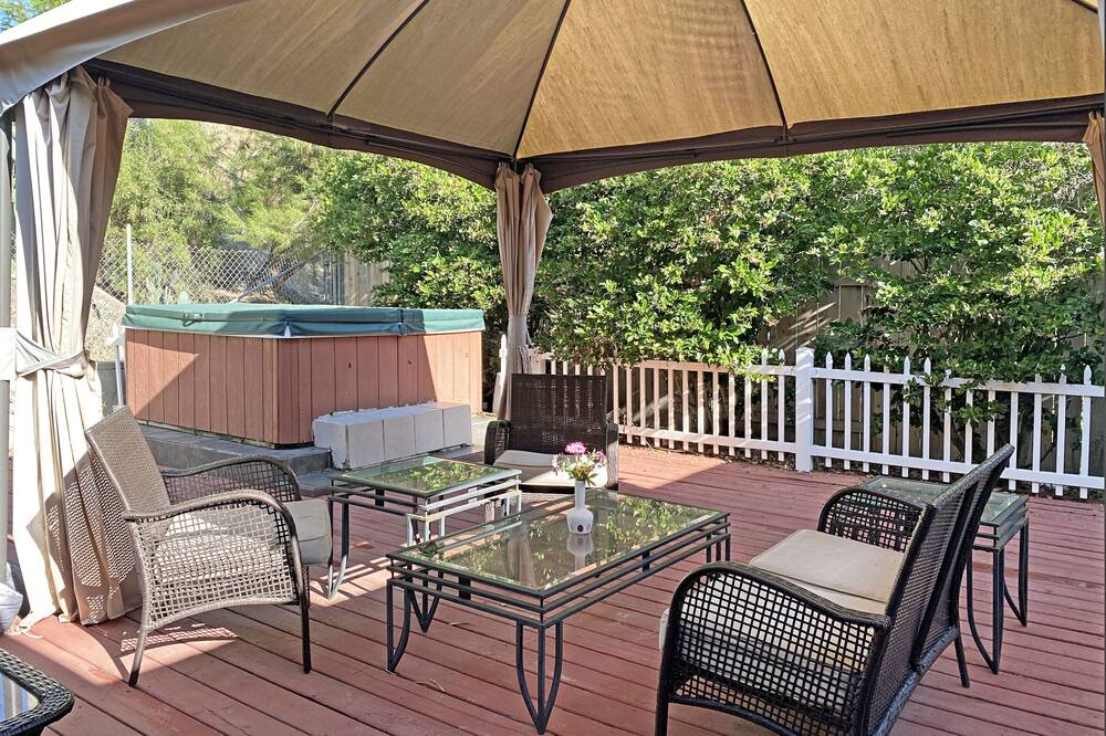 Photo of Patio Balcony in Rancho Penasquitos