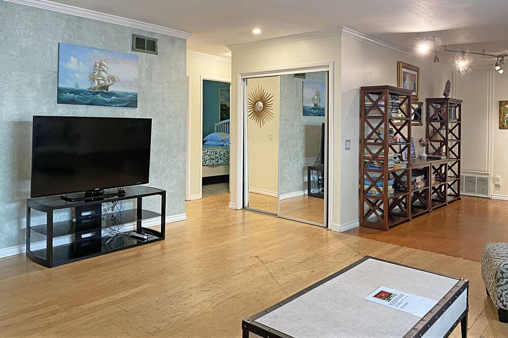 Photo of Livingroom in Rancho Penasquitos