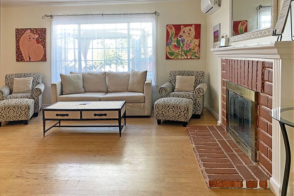 Photo of Livingroom in Rancho Penasquitos