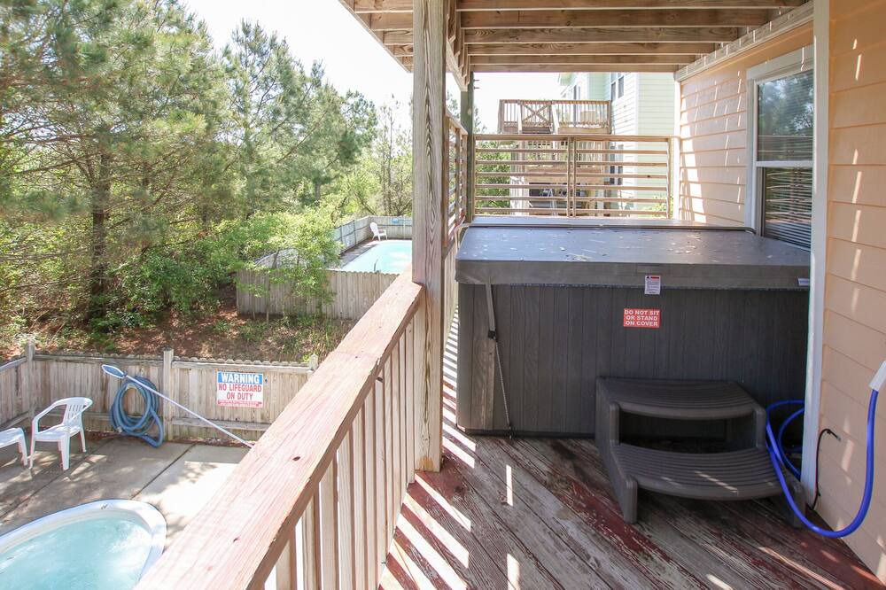 Photo of Bathroom in Ocean Sands