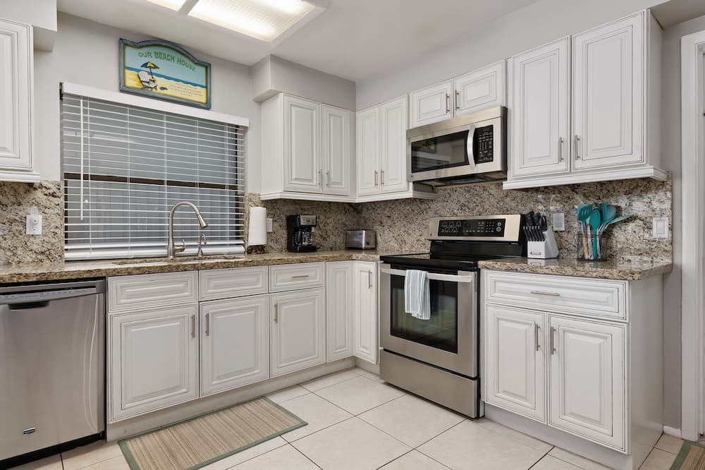 Photo of Kitchen in Whitney Beach