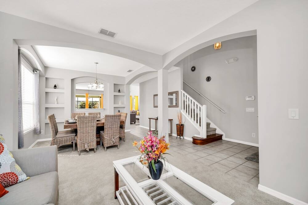 Photo of Livingroom in Loughman