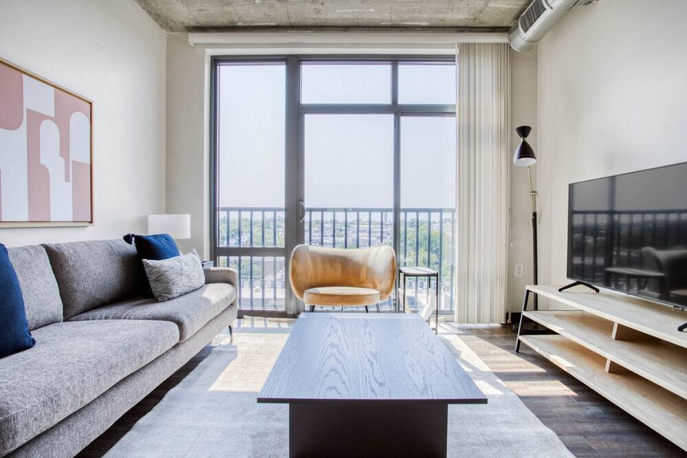 Photo of Livingroom in H Street Corridor