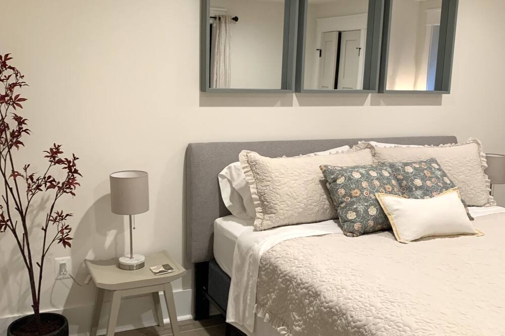 Photo of Bedroom in Brookmont