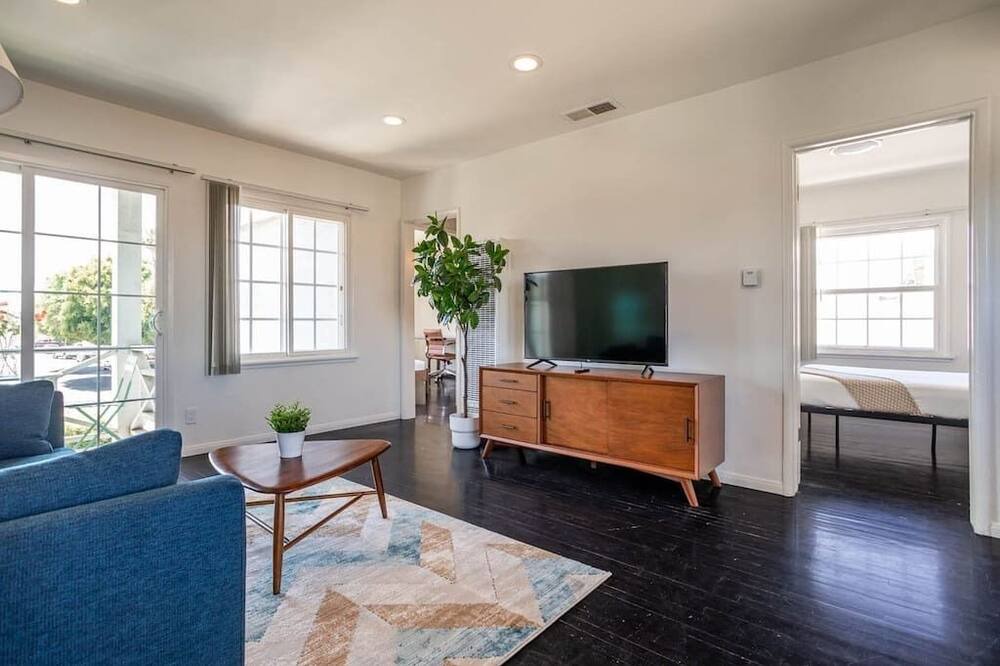Photo of Bedroom in Los Angeles