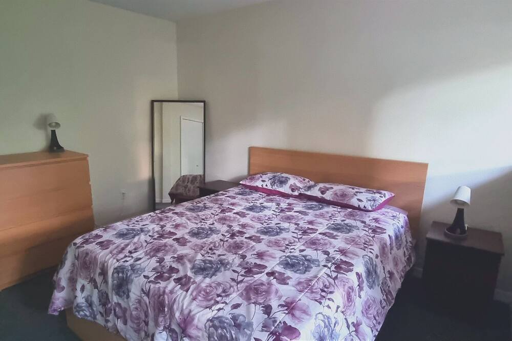 Photo of Bedroom in Bayou Oaks