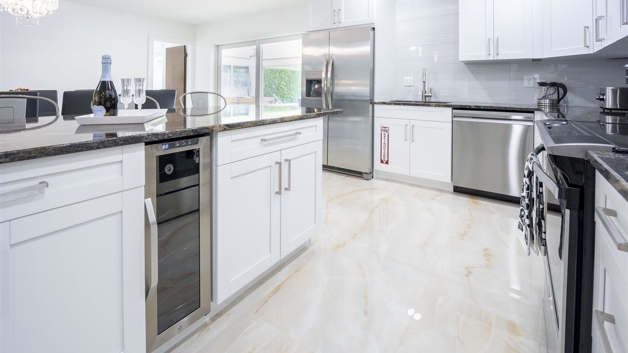 Photo of Kitchen in Bermuda Riviera