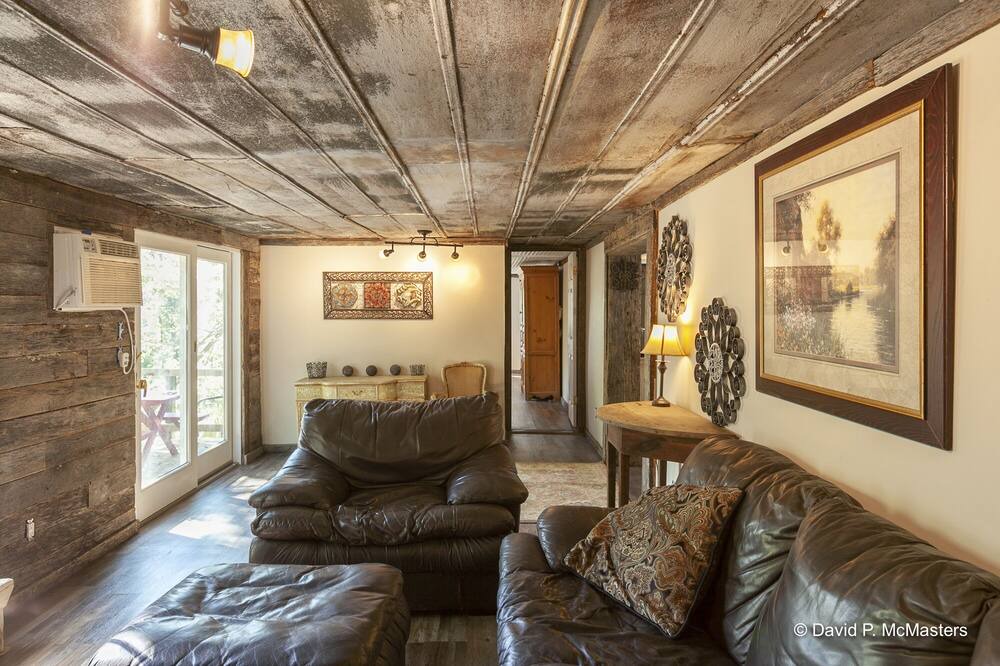 Photo of Livingroom in Millville