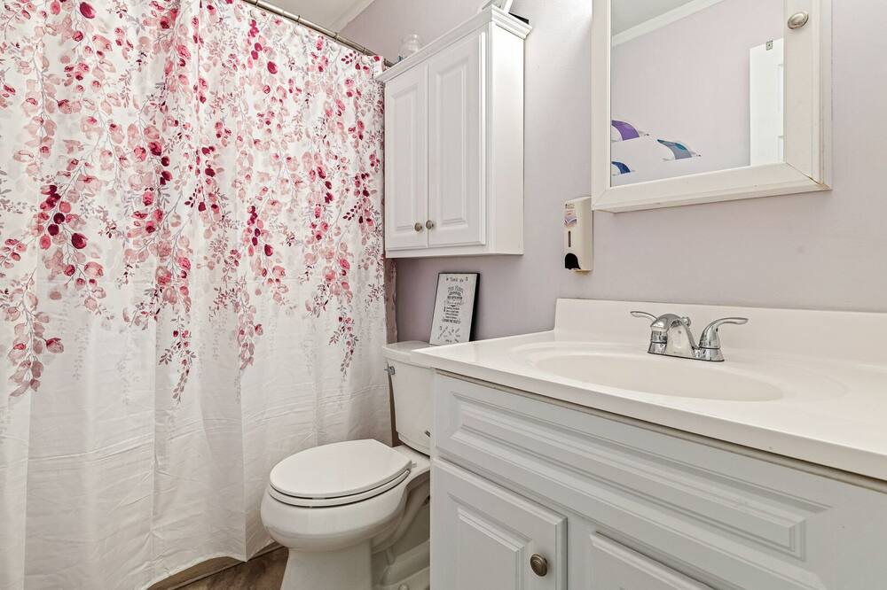 Photo of Bathroom in Colington Harbour