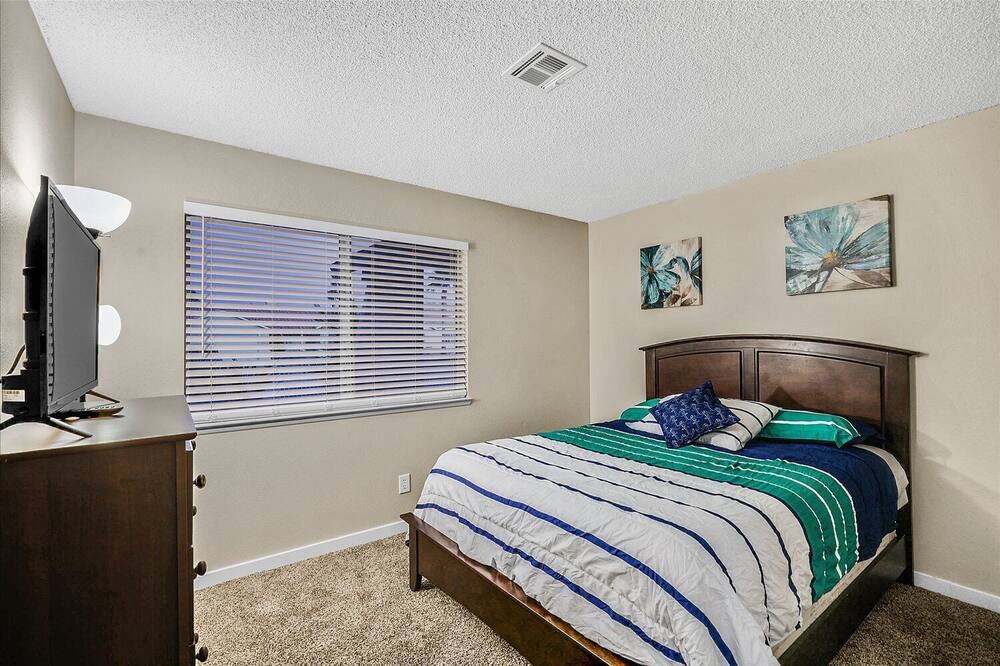 Photo of Bedroom in Highland Hills