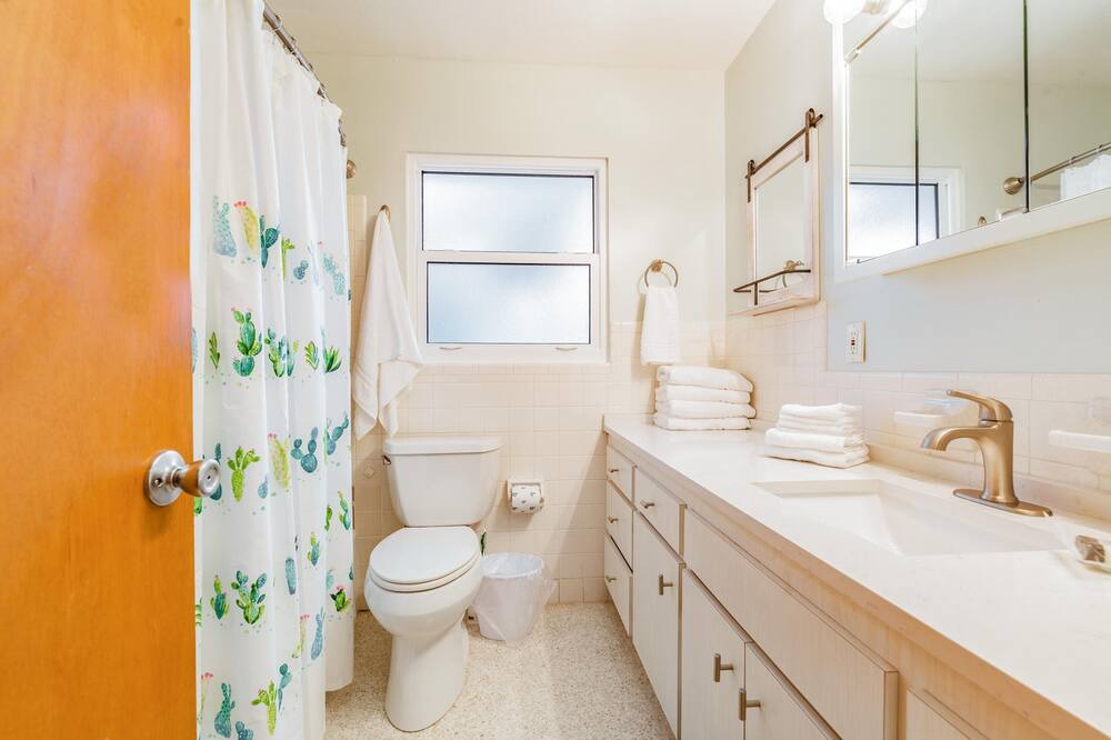 Photo of Bathroom in Southgate