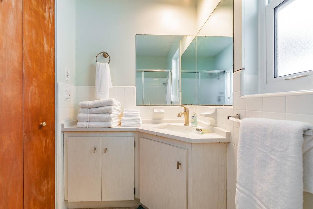 Photo of Bathroom in Southgate