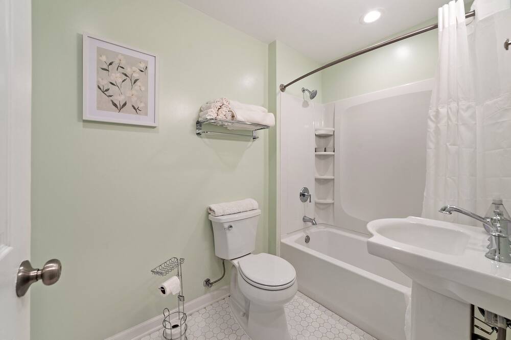 Photo of Bathroom in Warrenton