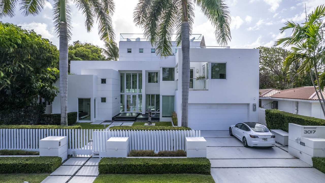 Photo of Outdoor in Lauderdale Beach