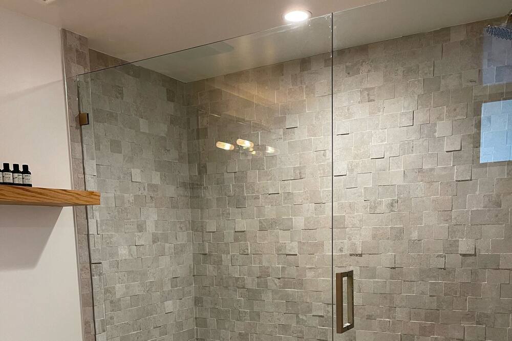 Photo of Bathroom in Tri-West