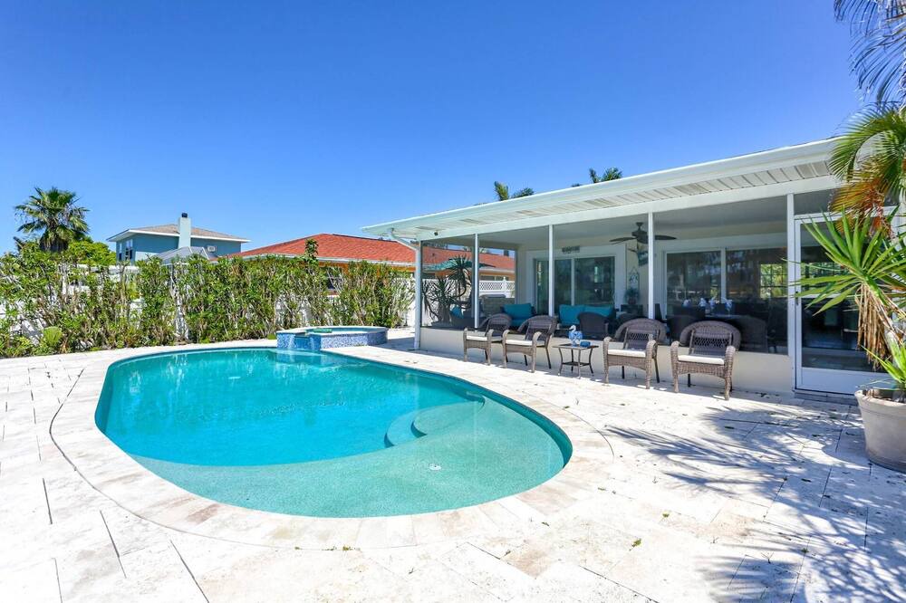 Photo of Outdoor in Island Estate