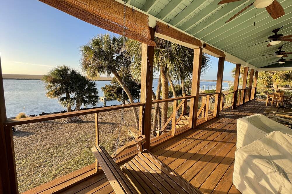 Photo of Patio Balcony in Daufuskie Island