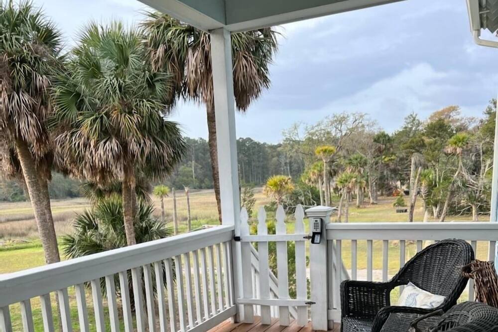 Photo of Patio Balcony in Daufuskie Island
