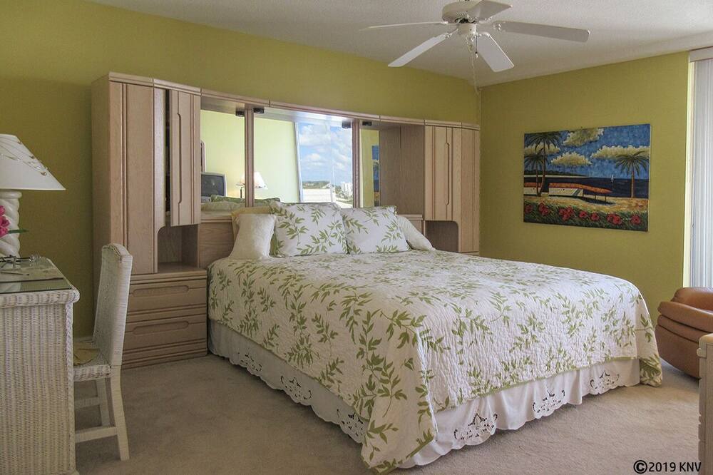 Photo of Bedroom in South Island