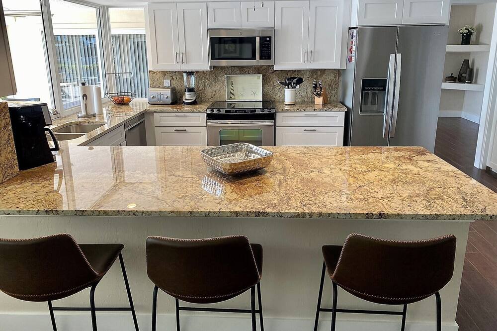 Photo of Kitchen in Yacht Club