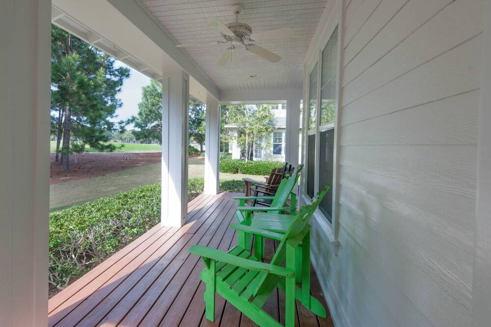 Photo of Patio Balcony in Laurel Grove