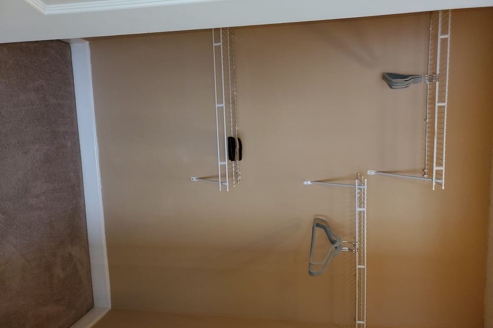 Photo of Bathroom in Dock Junction
