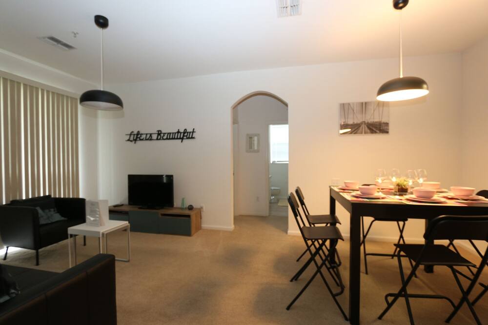 Photo of Livingroom in Windsor Palms