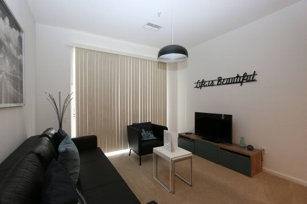 Photo of Livingroom in Windsor Palms