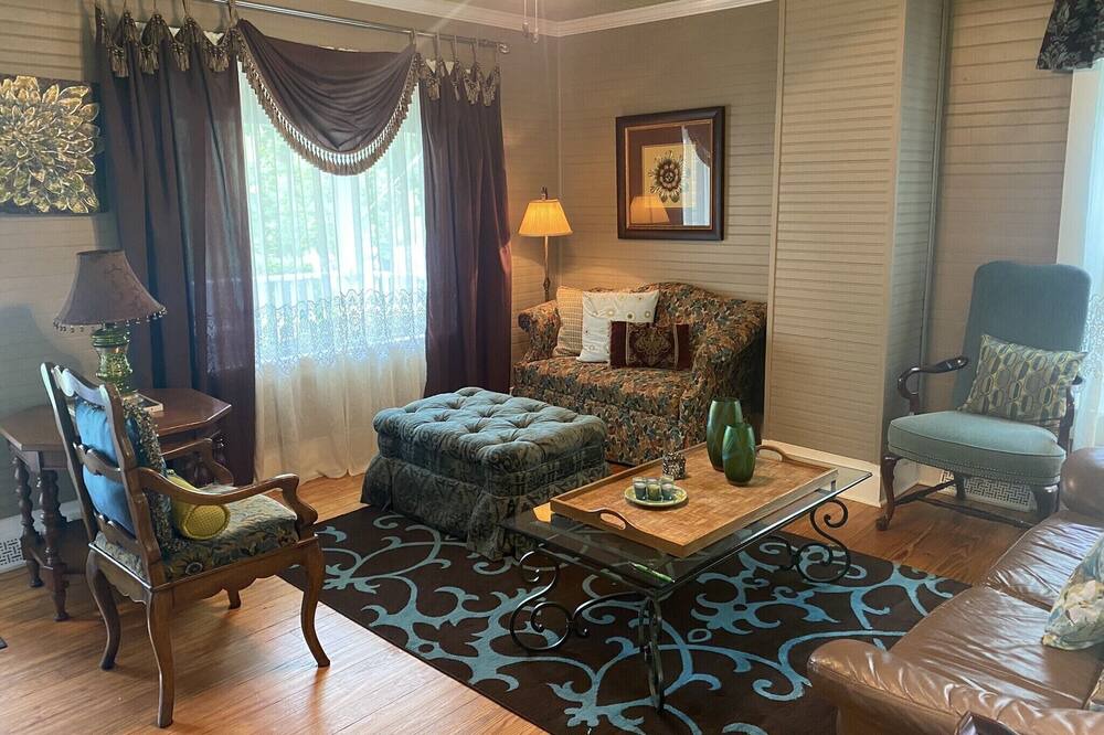 Photo of Livingroom in High Point
