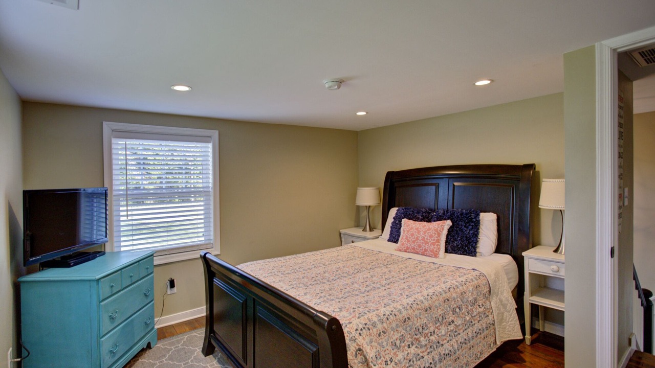 Photo of Bedroom in Ware