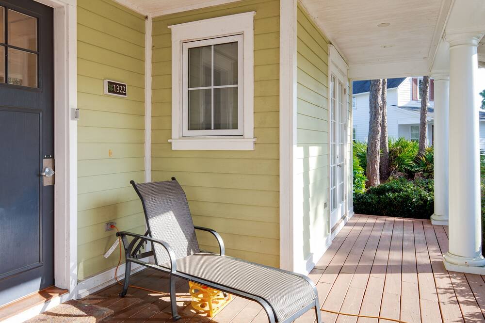 Photo of Outdoor in Laurel Grove