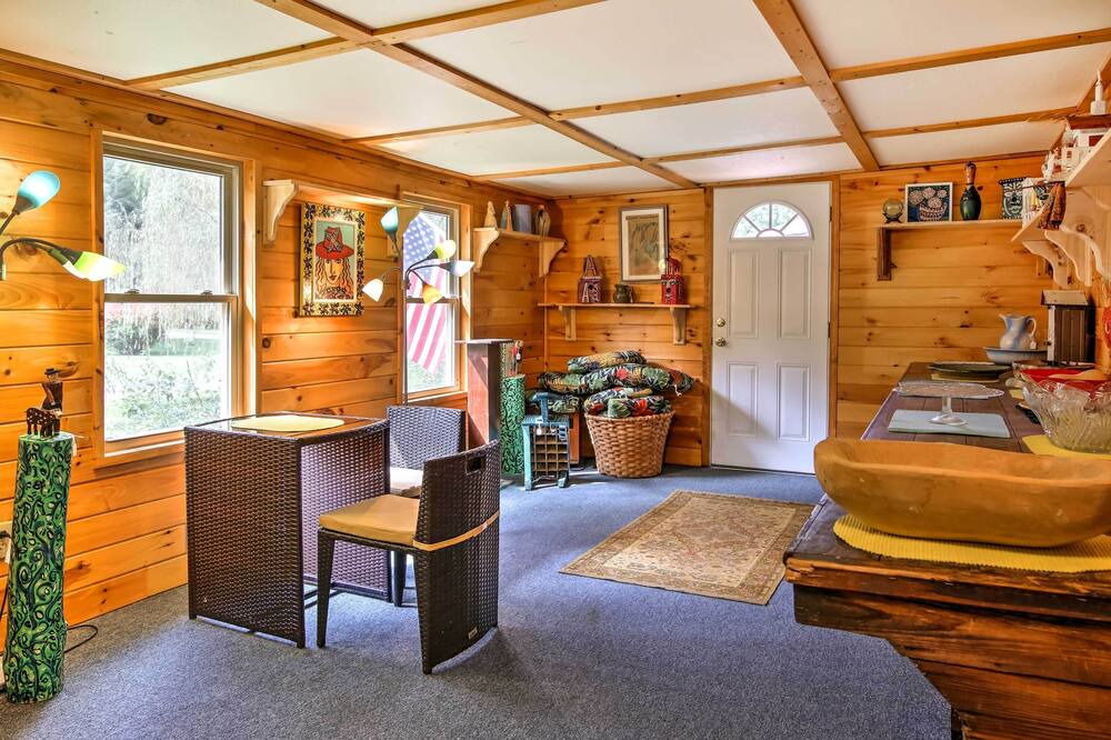Photo of Bedroom in Robbinsville