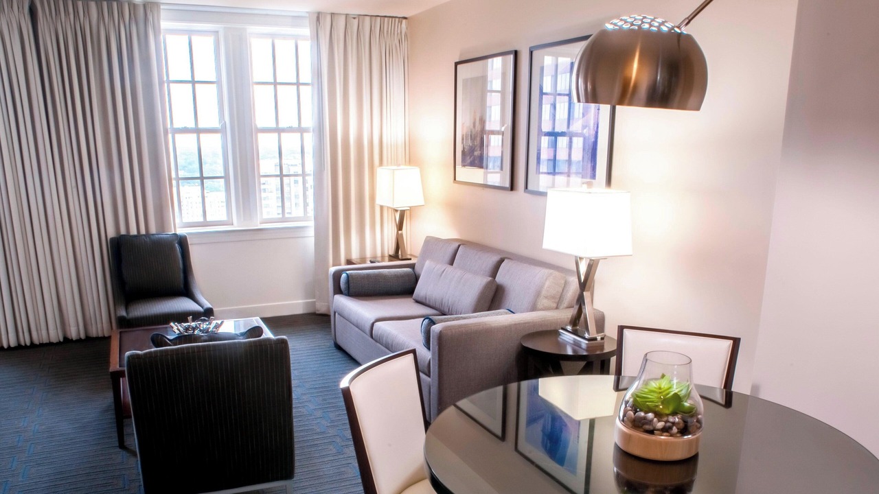 Photo of Bedroom in Peachtree Center