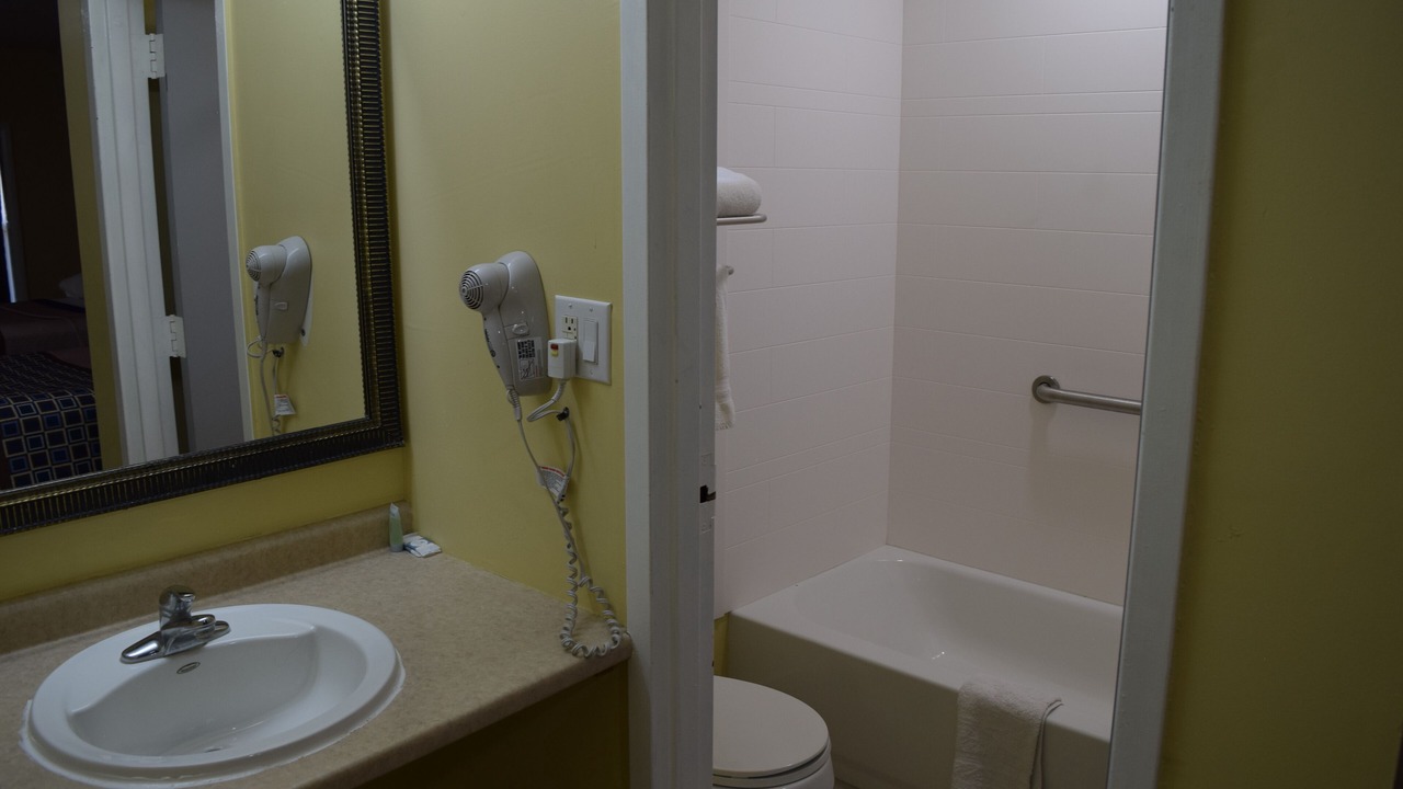 Photo of Bathroom in Deepwater