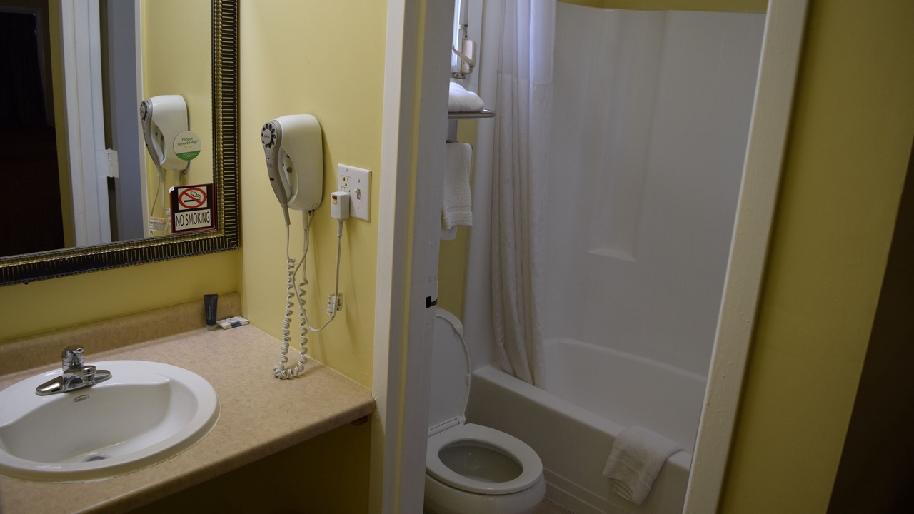 Photo of Bathroom in Deepwater