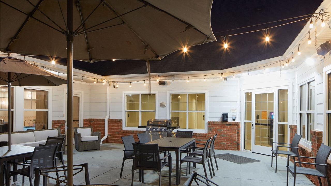 Photo of Outdoor in Lakeview