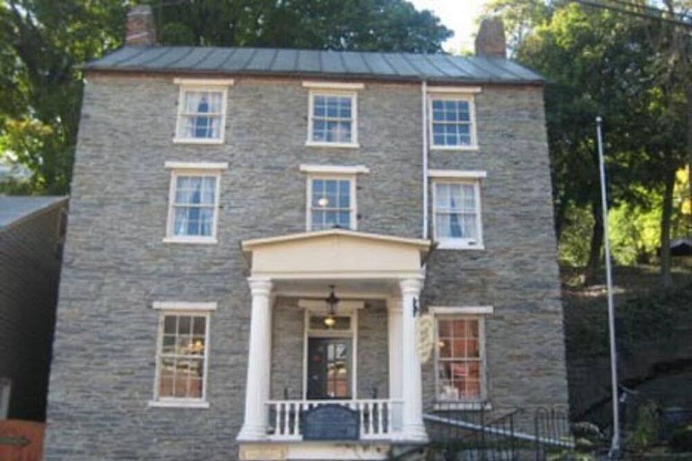 Photo of Others in Harpers Ferry