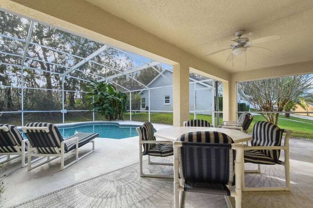 Photo of Patio Balcony in Sunridge Woods