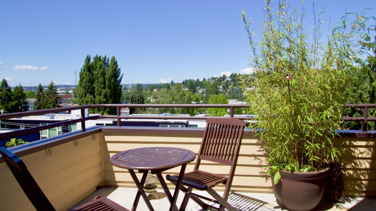 Photo of Patio Balcony in North Queen Anne