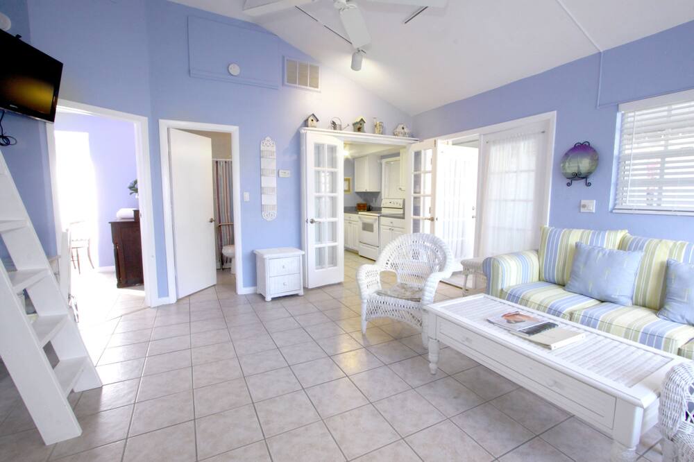 Photo of Livingroom in Captiva