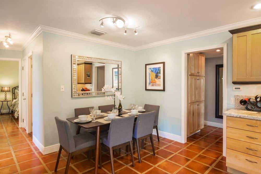 Photo of Kitchen in Midtown