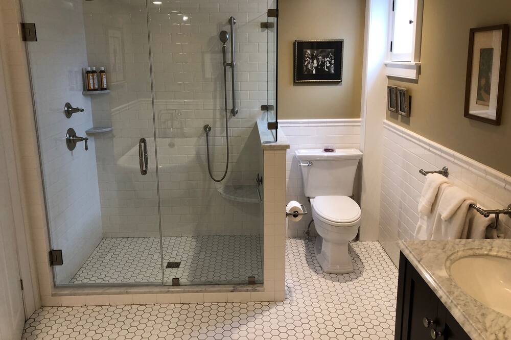 Photo of Bathroom in East Haddam