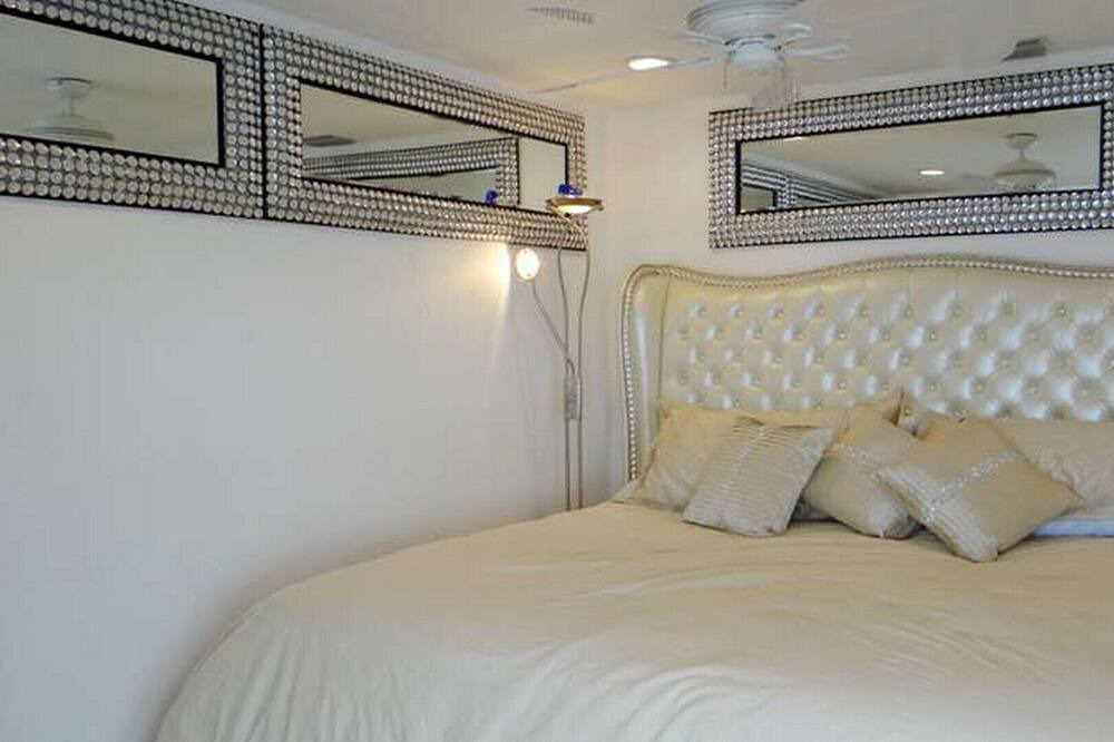 Photo of Bedroom in Matlacha