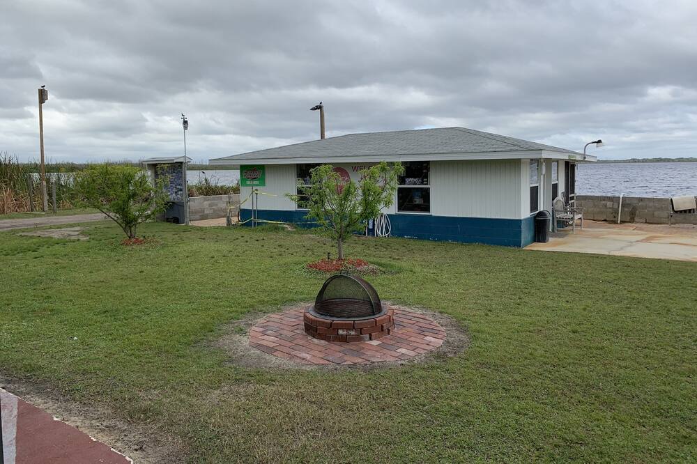 Photo of Outdoor in Auburndale