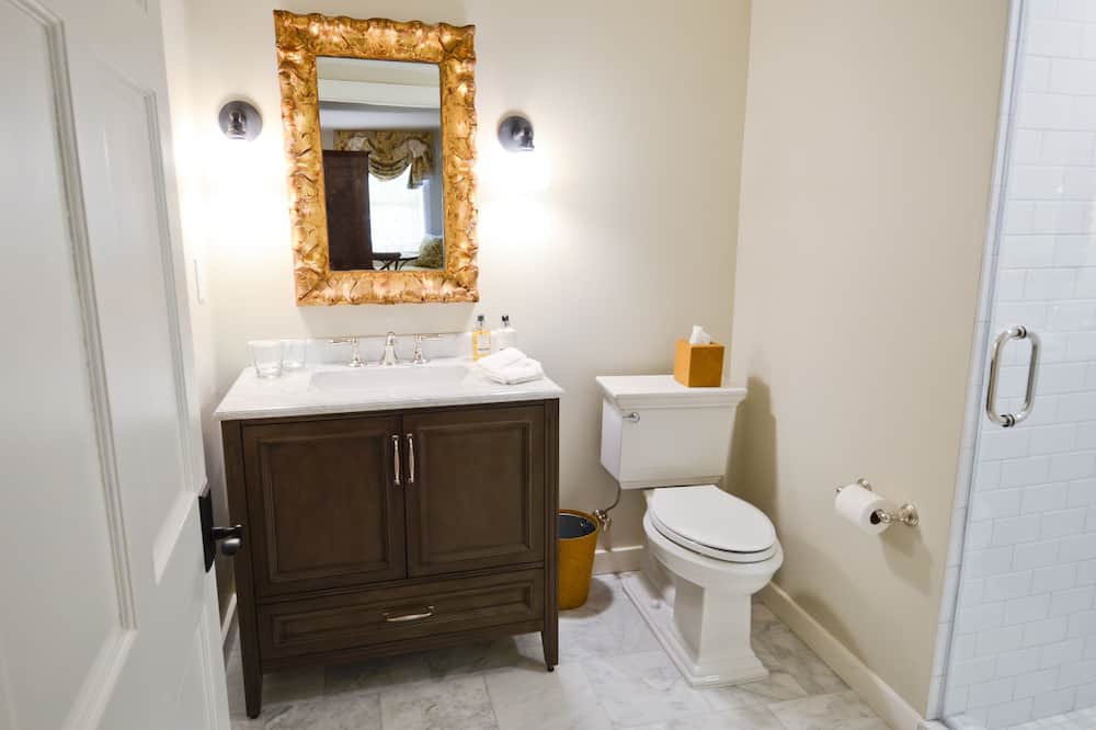 Photo of Bathroom in Marshall