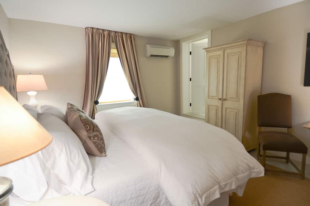 Photo of Bedroom in Marshall