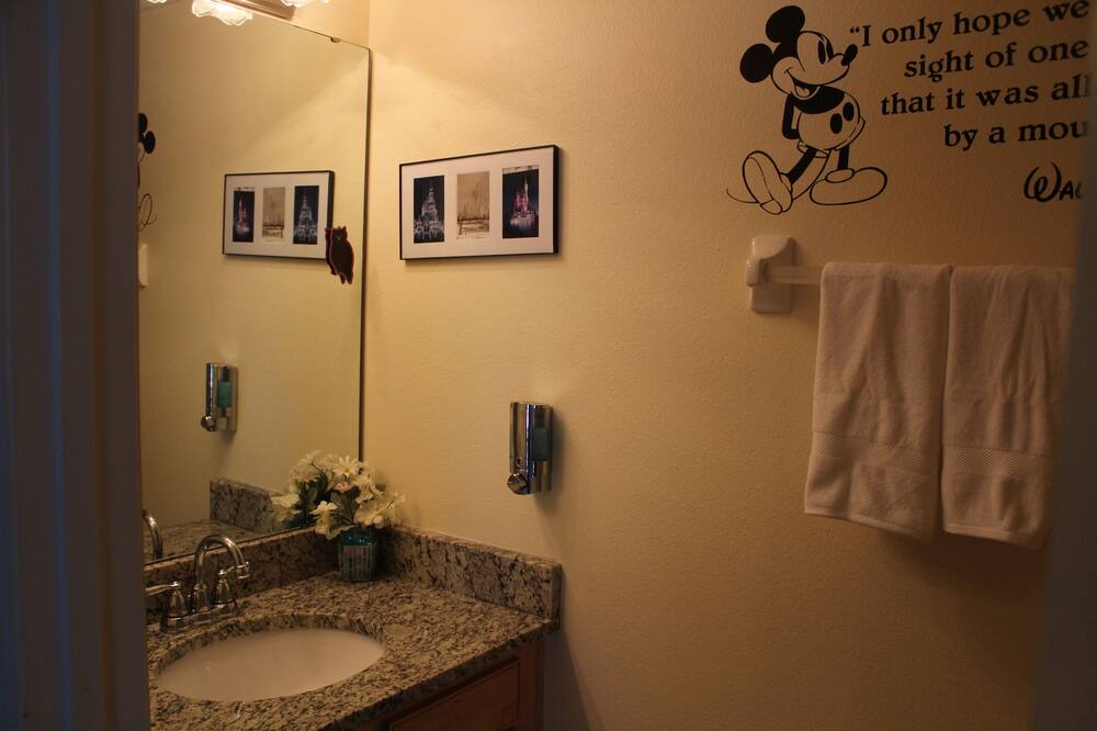 Photo of Bathroom in Sandy Ridge