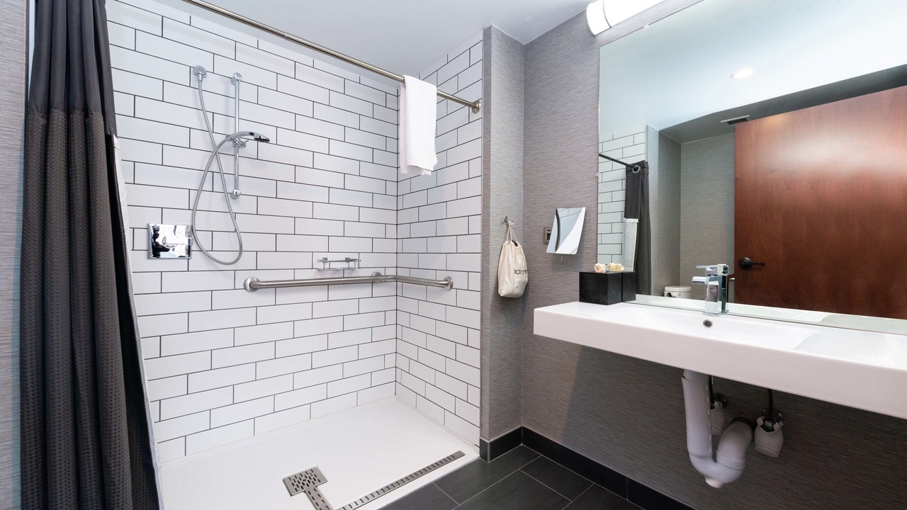 Photo of Bathroom in Downtown Pittsburgh