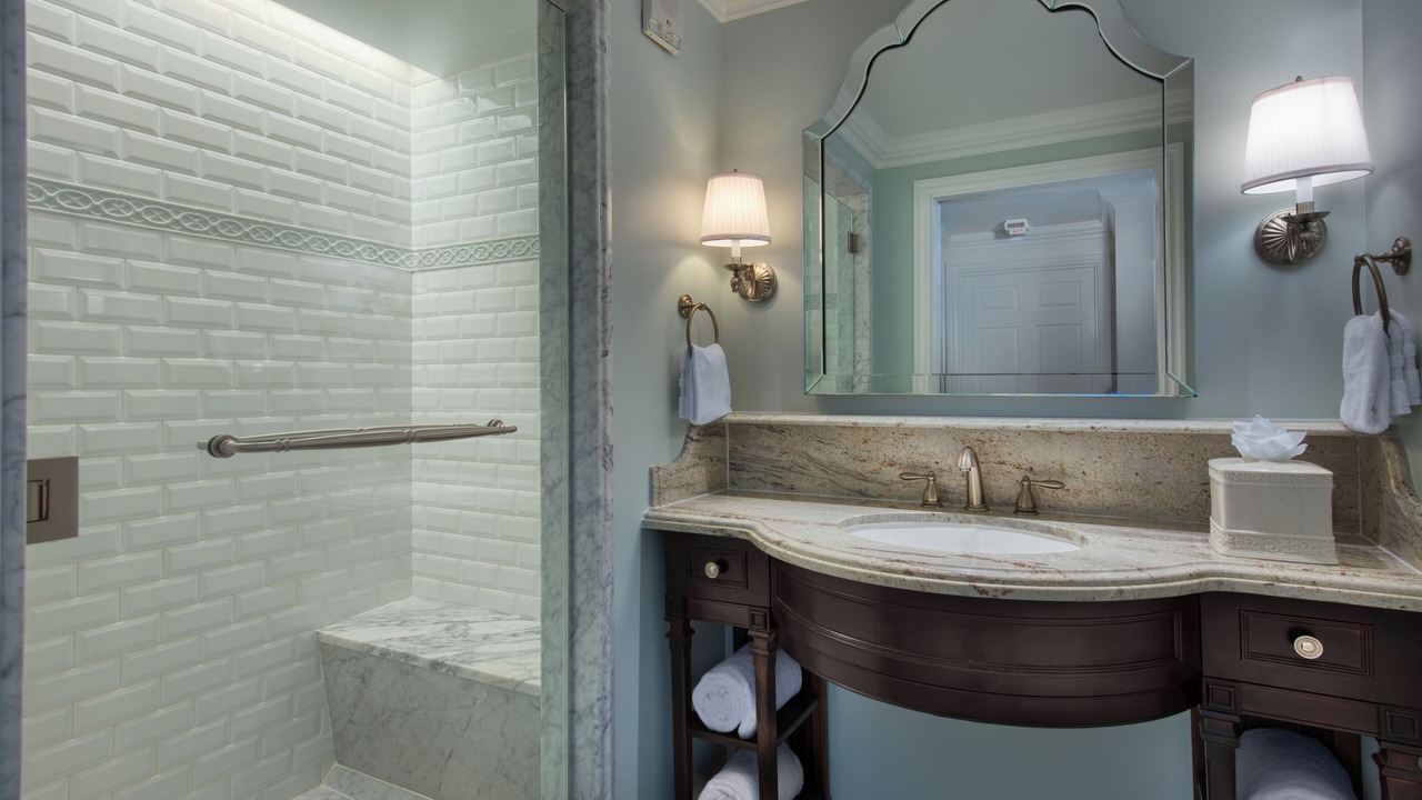 Photo of Bathroom in Bay Lake